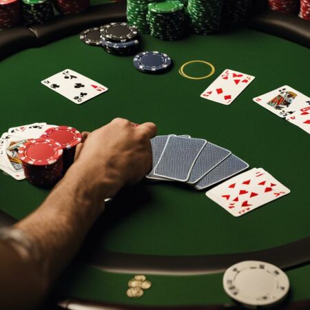 Learn Texas Hold’em Poker Hands and Hand Rankings Today!
